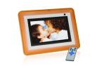 liteon f700 orange.thumbnail Lite On IT drängt mit der neuen Marke cenOmax in den Markt für digitale Bilderrahmen Unter dem Markennamen cenOmax präsentiert Lite On seinen ersten digitalen Bilderrahmen