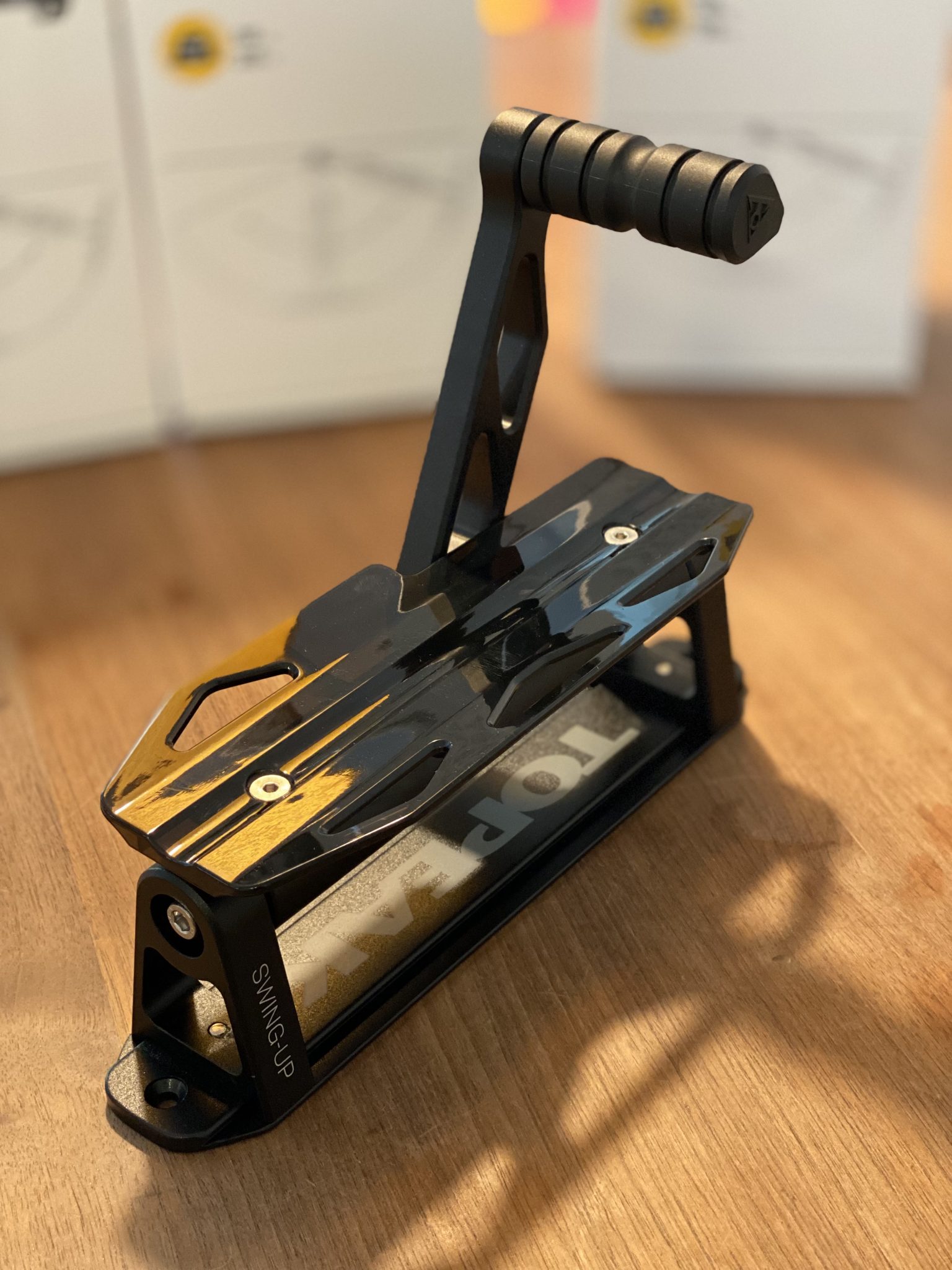 Topeak SwingUp Holder Sichere Fahrradhalterung zur Wandmontage