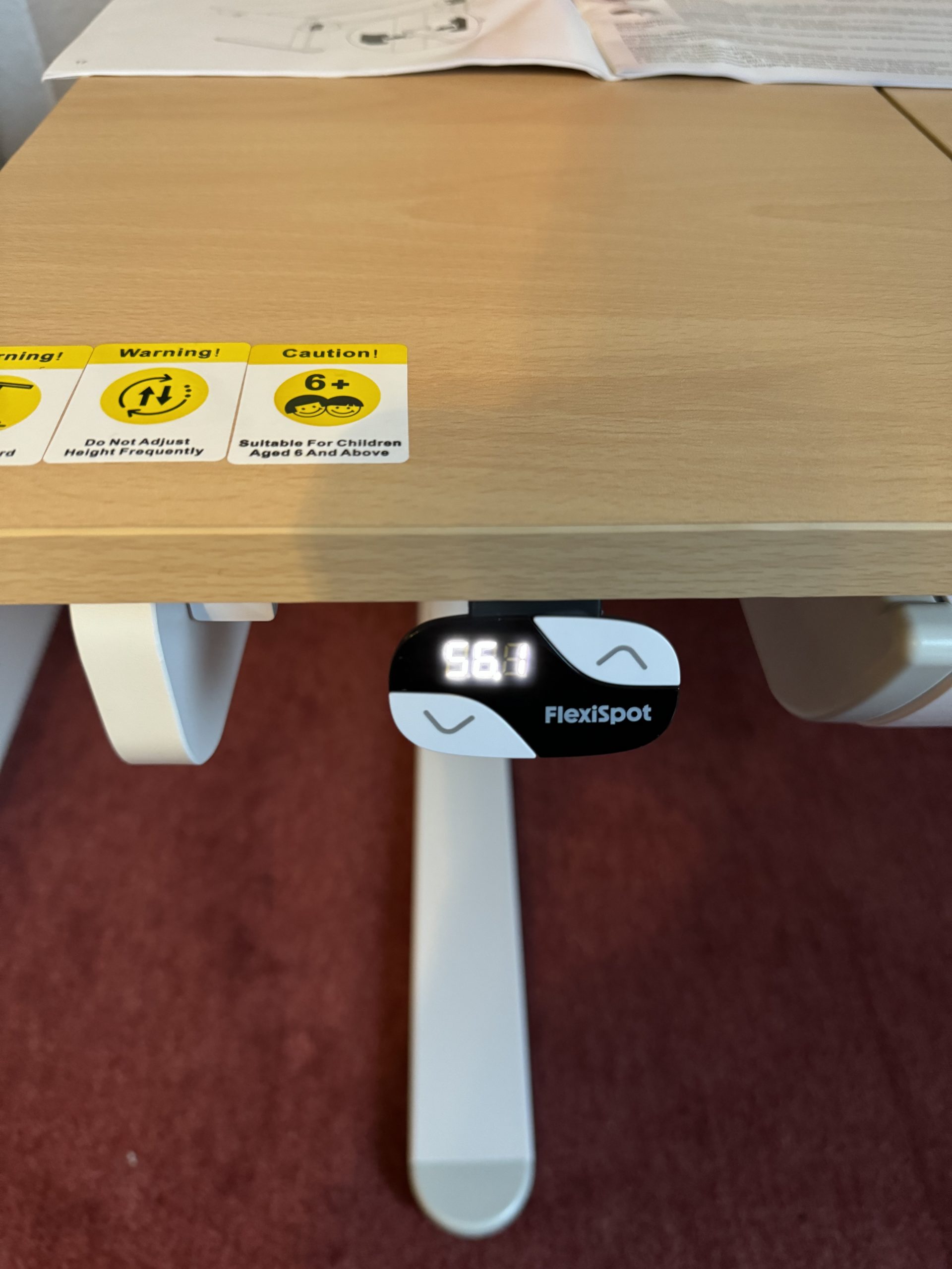 FlexiSpot SD2 im Test - elektrischer Schreibtisch für Kinder und Jugendliche