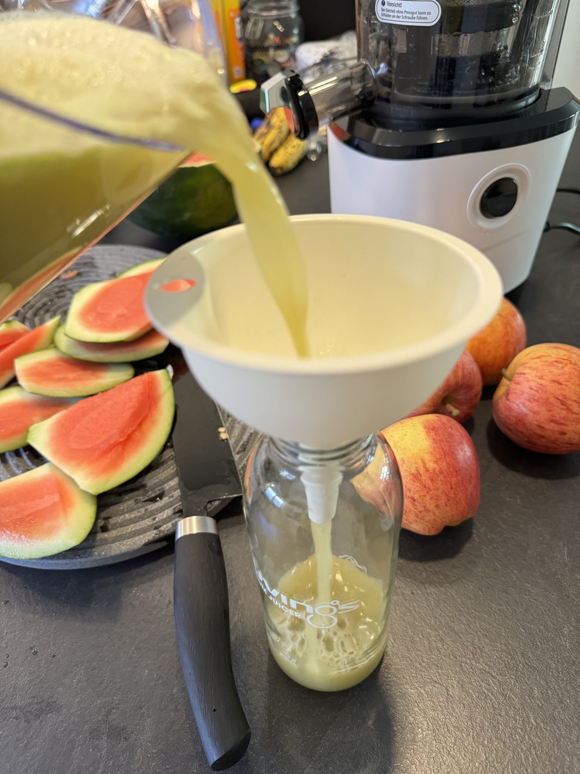 Kuvings AUTO10 Slow Juicer Test