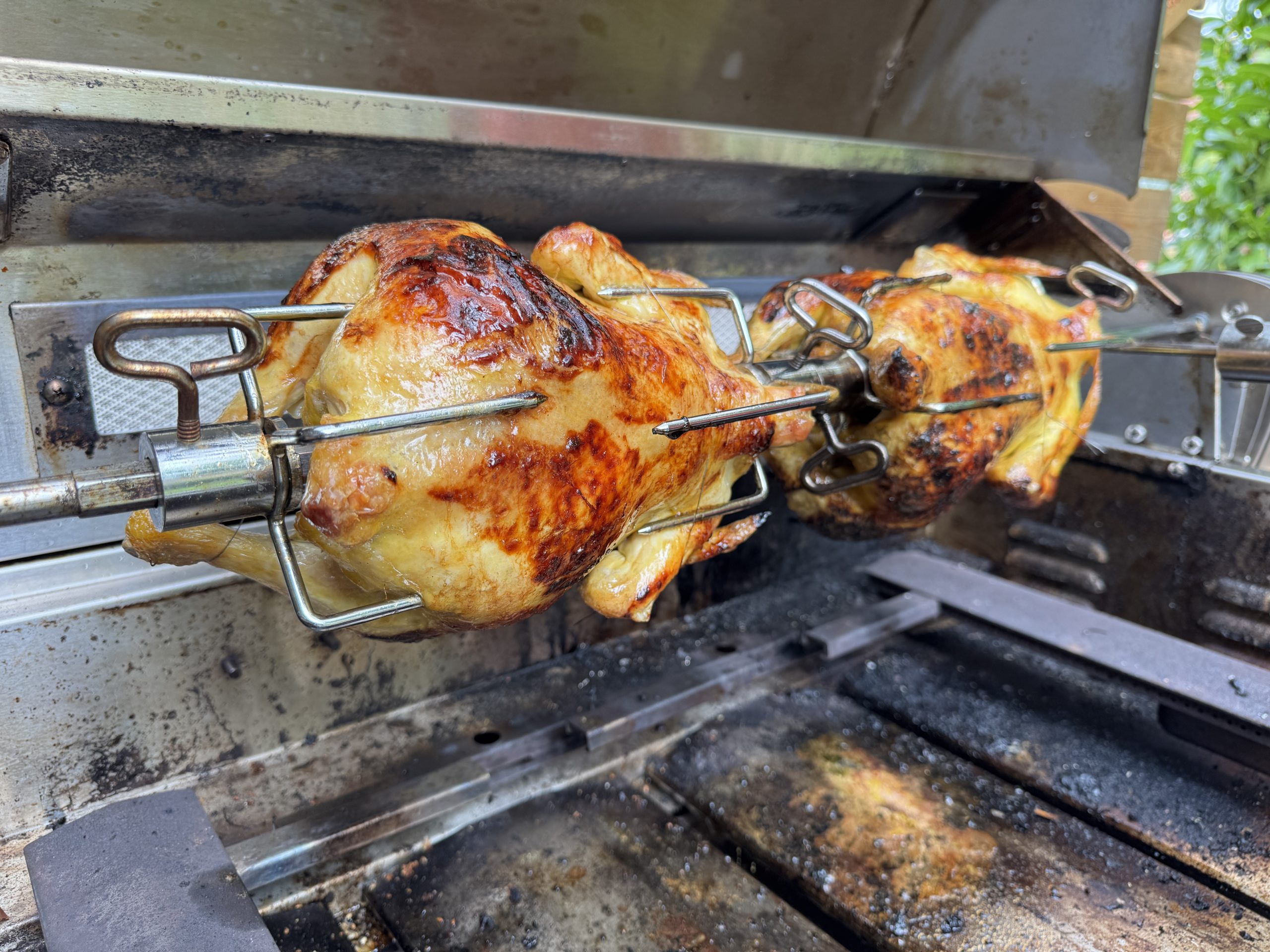 Kikok Hähnchen von der Rotisserie - Vivandio Fyre X