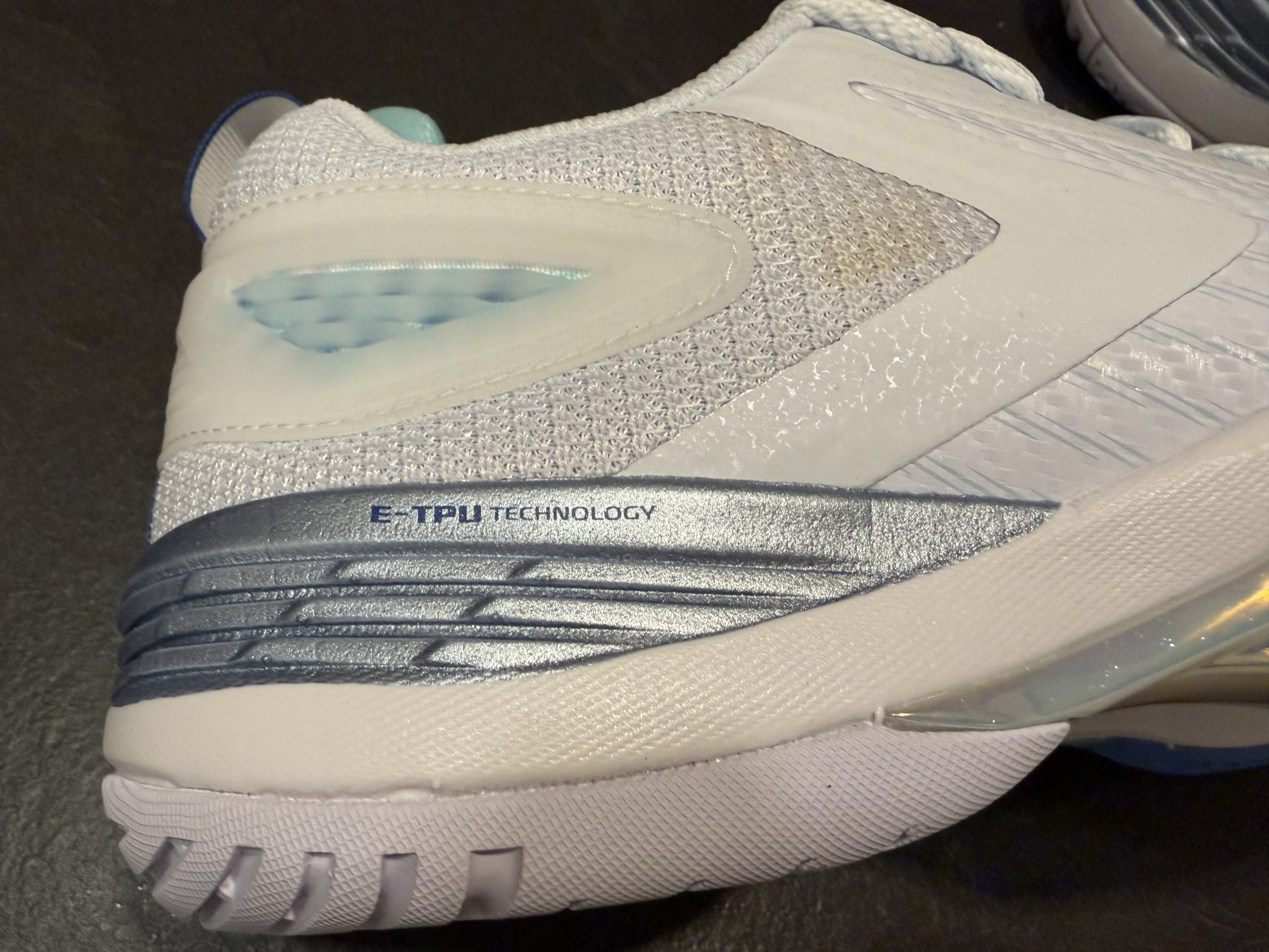 VICTOR A970NitroLite - Badmintonschuh im Test