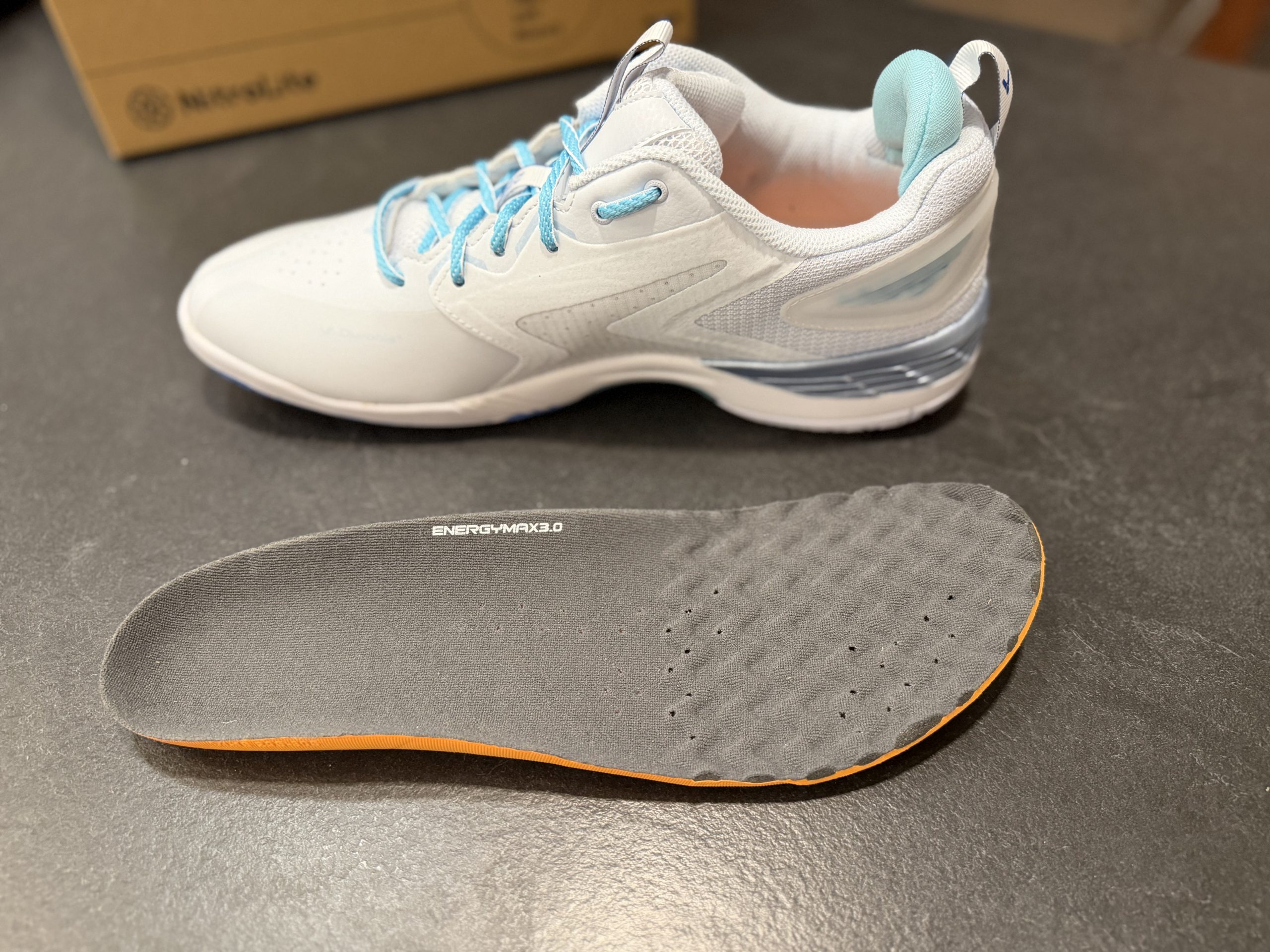 VICTOR A970NitroLite - Badmintonschuh im Test