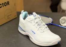 Endlich passt VICTOR! Der A970NitroLite im Härtetest für große Füße VICTOR A970NitroLite - Badmintonschuh im Test
