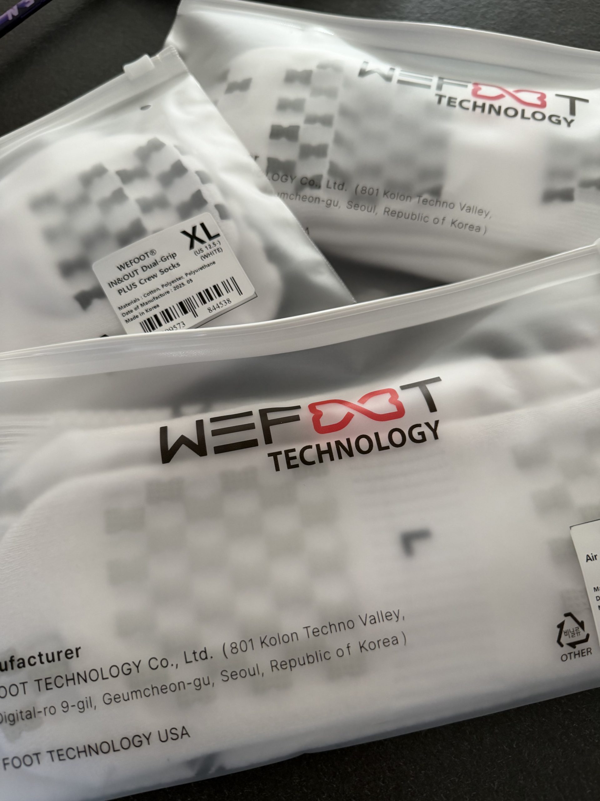 WEFOOT Gripsocken im Detail