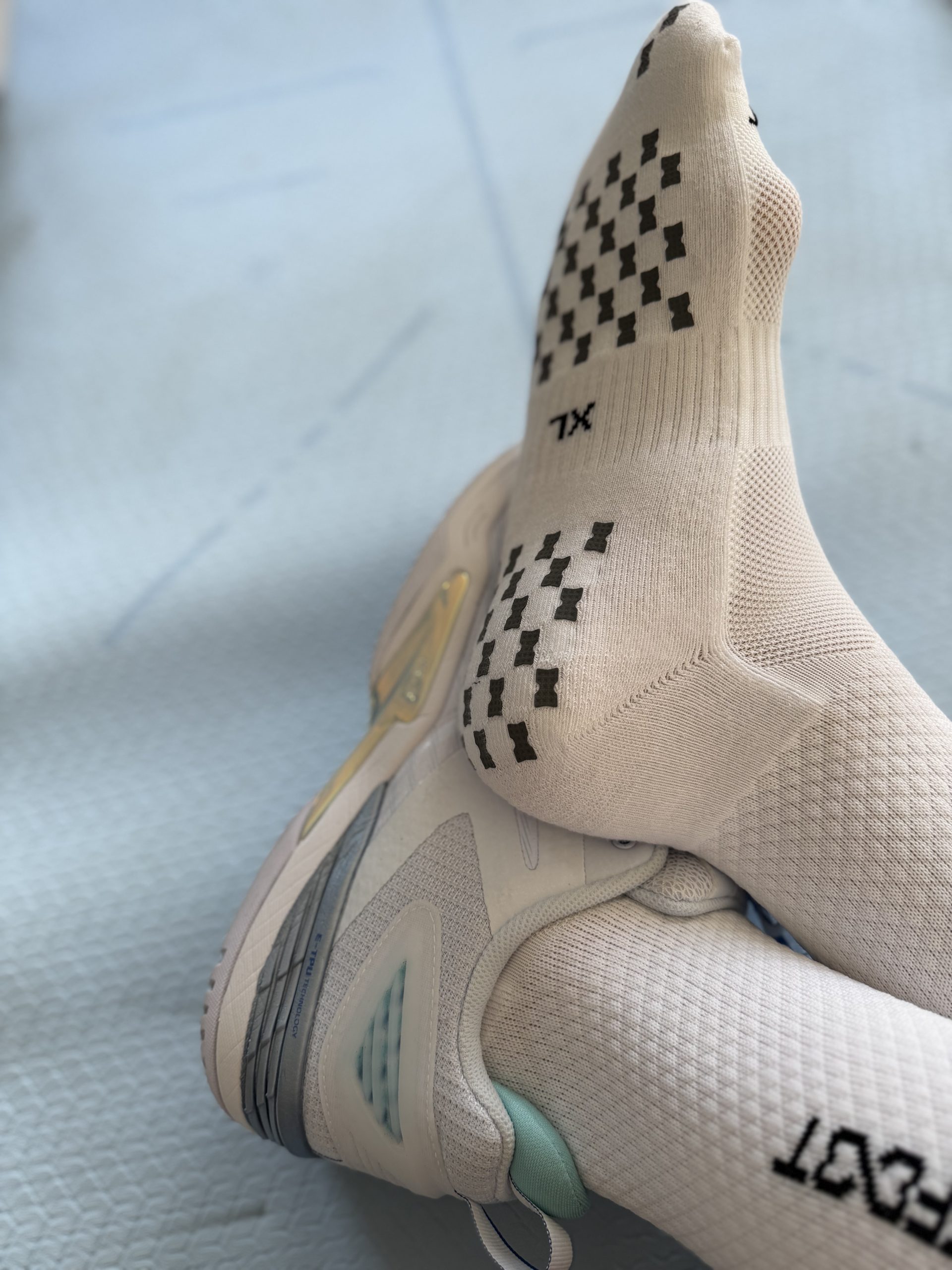 WEFOOT Gripsocken - Perfekt für Badminton